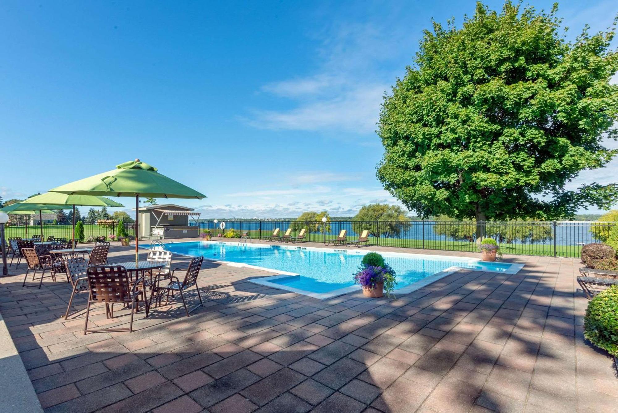 The Inn At Gran View Ogdensburg, Ascend Hotel Collection Bagian luar foto