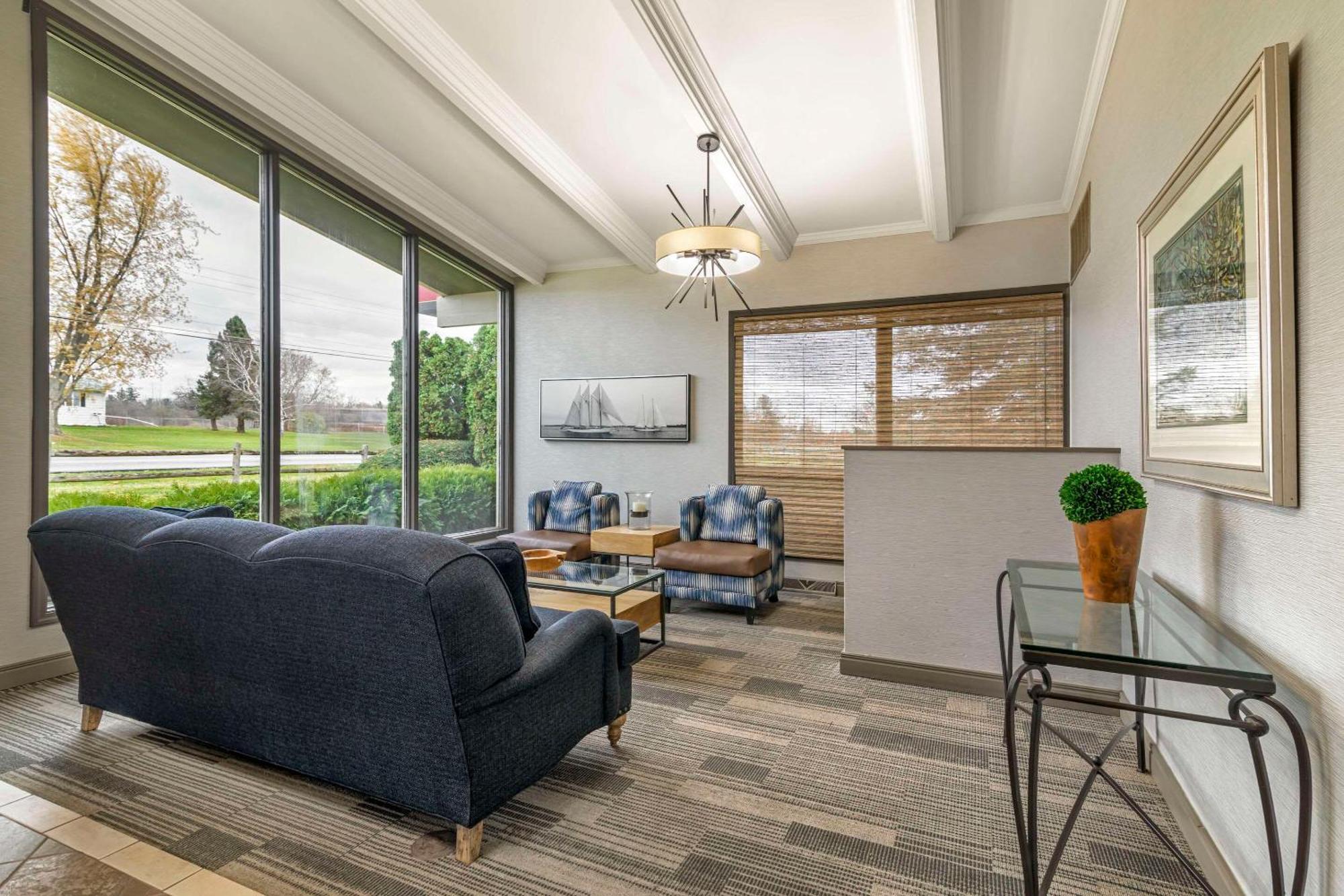 The Inn At Gran View Ogdensburg, Ascend Hotel Collection Bagian luar foto