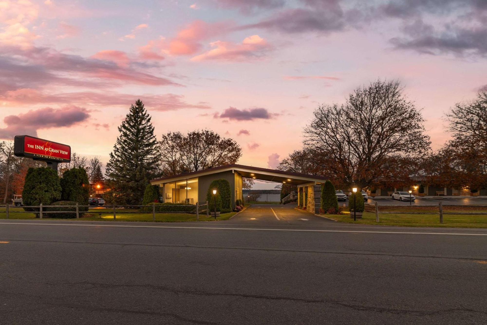 The Inn At Gran View Ogdensburg, Ascend Hotel Collection Bagian luar foto