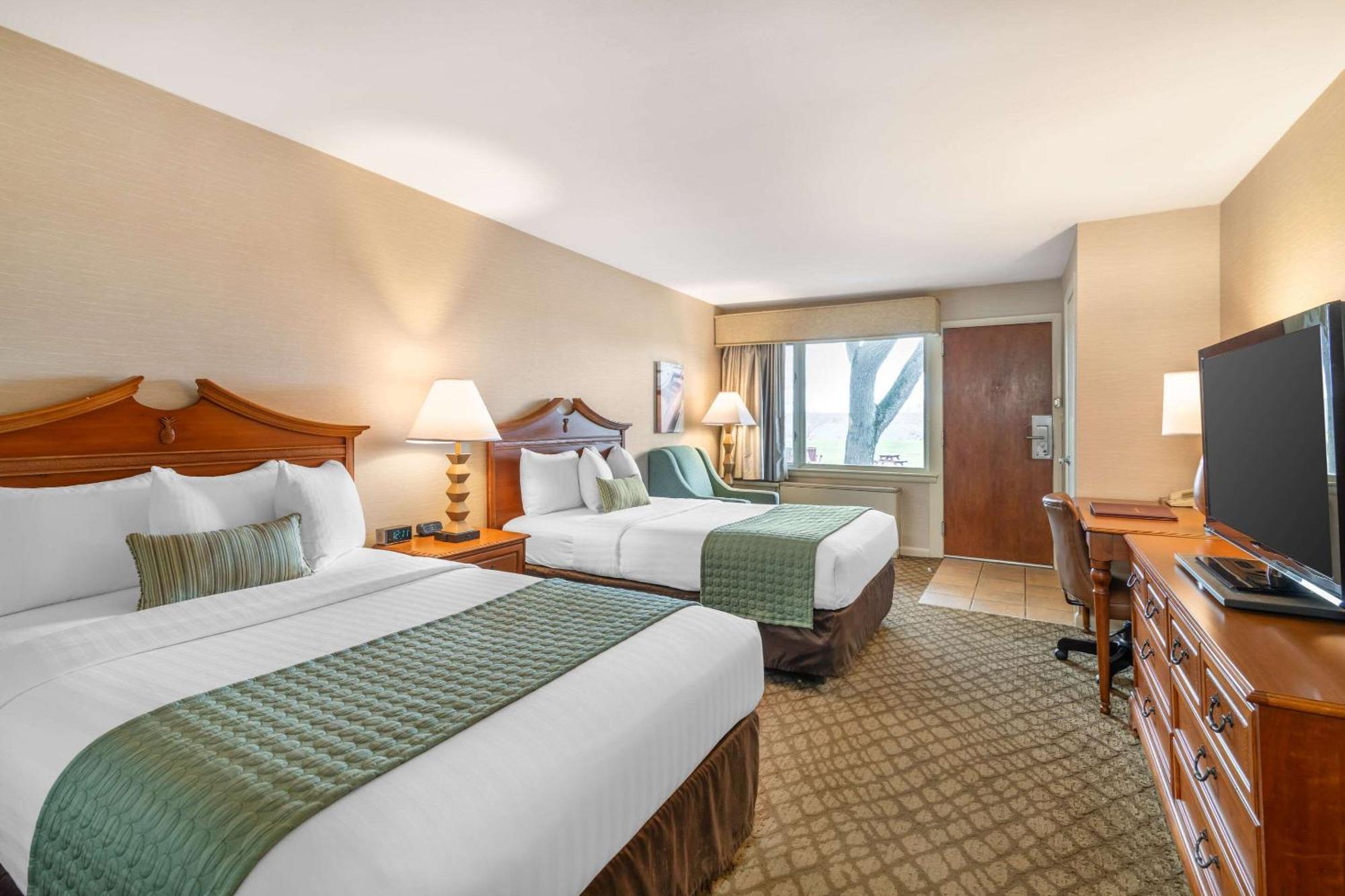 The Inn At Gran View Ogdensburg, Ascend Hotel Collection Bagian luar foto