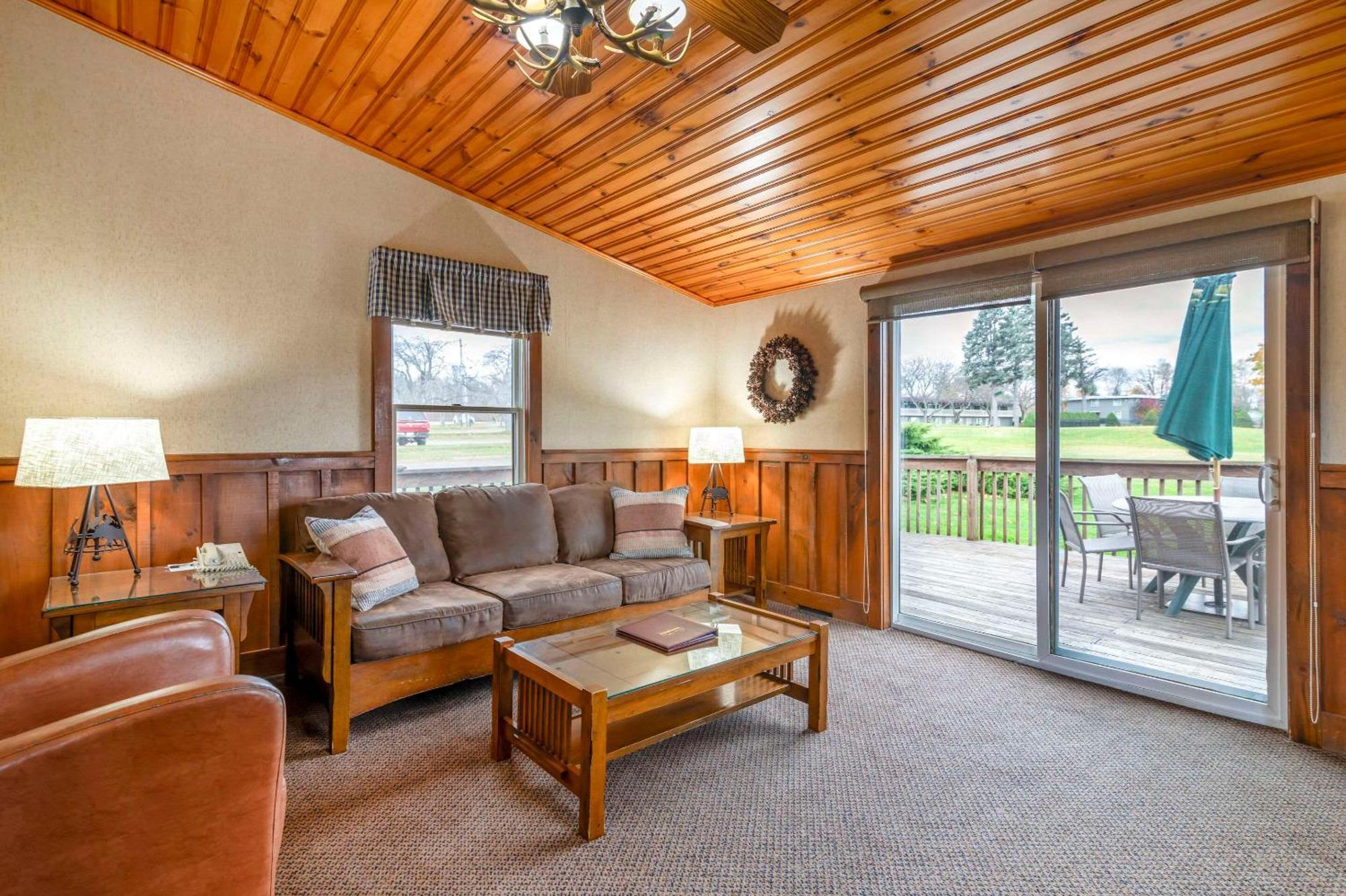 The Inn At Gran View Ogdensburg, Ascend Hotel Collection Bagian luar foto