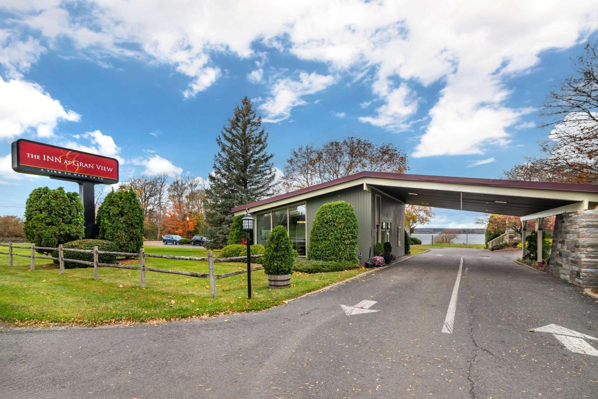 The Inn At Gran View Ogdensburg, Ascend Hotel Collection Bagian luar foto
